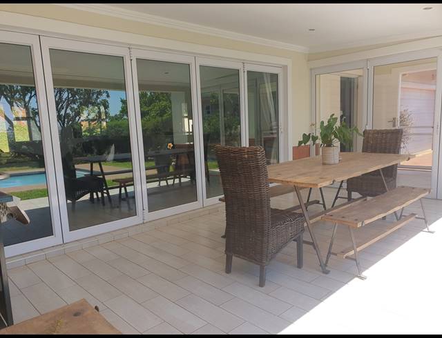 3 BEDROOM FREEHOLD FOR SALE IN KINDLEWOOD ESTATE